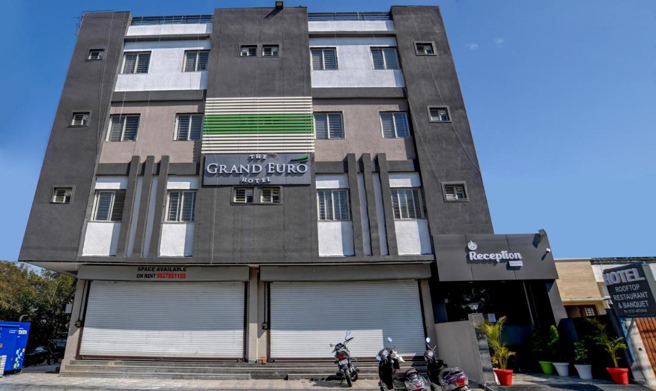 Treebo Grand Euro Pipliyahana Square إندور المظهر الخارجي الصورة