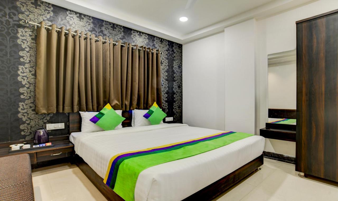 Treebo Grand Euro Pipliyahana Square إندور المظهر الخارجي الصورة